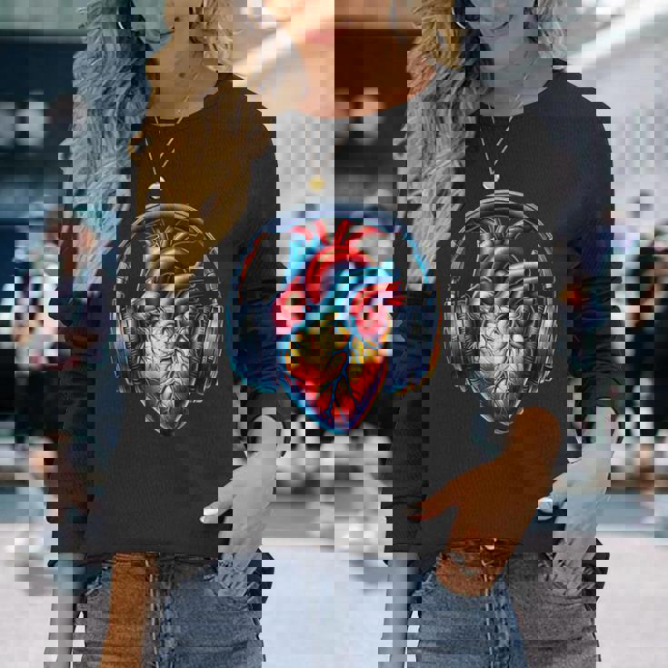 音楽解剖学的ハートとヘッドフォンdjミュージックグラフィック 長袖Tシャツ 彼女への贈り物