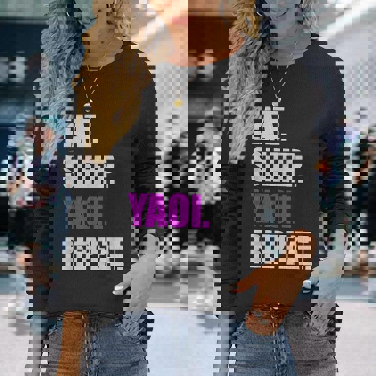 食べて寝てヤオイリピートヤオイボーイの恋愛漫画 長袖Tシャツ 彼女への贈り物