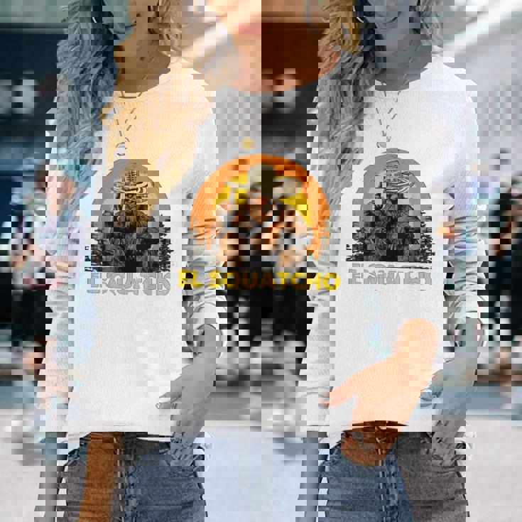 Elquatcho 面白いシンコ・デ・マヨ ビッグフット サスカッチ 長袖Tシャツ 彼女への贈り物