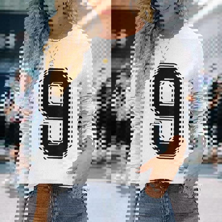 【バックプリント・背中側】9 数字 背番号 ユニフォーム ナンバー【ブラック／黒 の文字】スポーツ 練習着 部活 長袖Tシャツ 彼女への贈り物