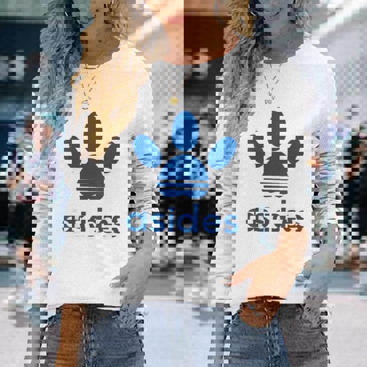 【バックプリント・背中側】Asides アシデス 足です。肉球です。【変なtシャツ屋】スポーツ ブランド パロディ 面白 長袖Tシャツ 彼女への贈り物