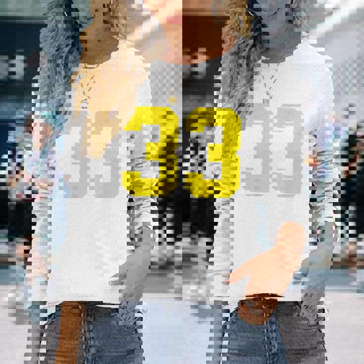 イエローナンバー33 背面 スポーツチーム ジャージ番号 長袖Tシャツ 彼女への贈り物