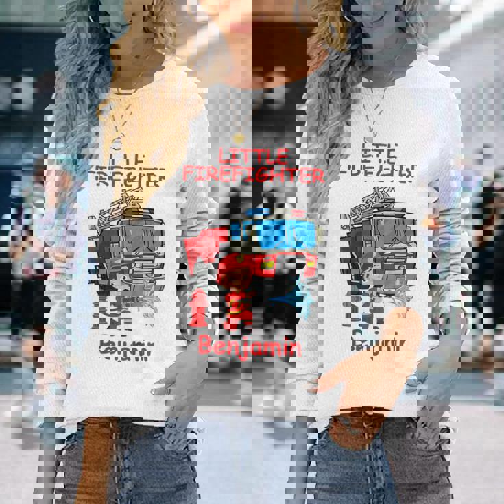 キッズ 消防署の消防車 小さな消防士ベンジャミン 長袖Tシャツ 彼女への贈り物