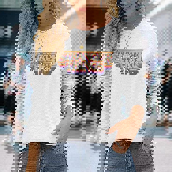 ストレンジャー・シングス ロゴ レトロ 旅行 ファン 記念品 長袖Tシャツ 彼女への贈り物