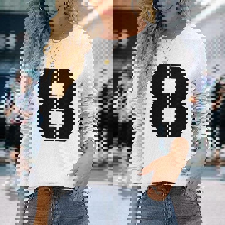 タイポグラフィ 太字 ステンシル 8番 数字 8 長袖Tシャツ 彼女への贈り物