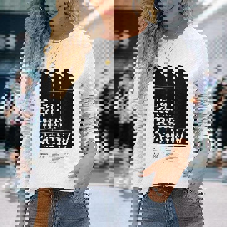 バウハウスアーカイブ – モダニストベルリンデザイン 長袖Tシャツ 彼女への贈り物