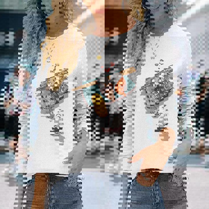 一緒に寝る 寿司 と 寝ぼける 寿司 たまご サーモン 穴子 長袖Tシャツ 彼女への贈り物