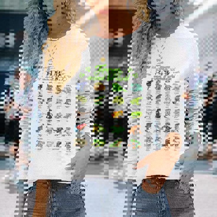 世界のカエル カエル 長袖Tシャツ 彼女への贈り物