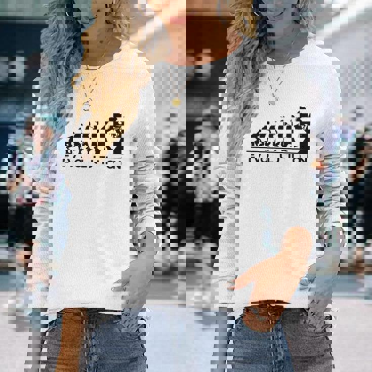 山愛好家 山登り好きにお勧めの面白い進化論 登山家のオシャレなイラスト 長袖Tシャツ 彼女への贈り物