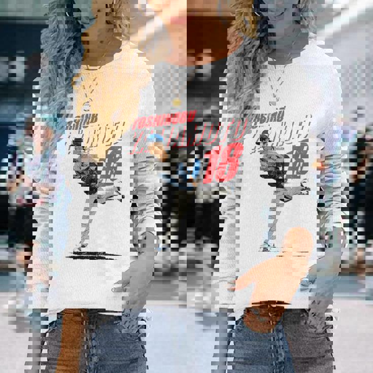 山本由伸mlb野球選手 長袖Tシャツ 彼女への贈り物