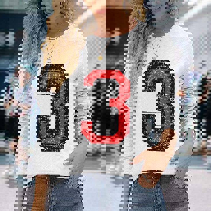 数字 3 ヴィンテージブラック&レッド 長袖Tシャツ 彼女への贈り物