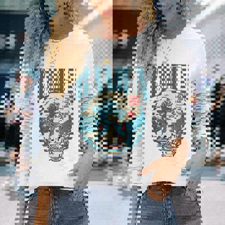 猫食べるラーメン キッズ&大人、日本の神奈川波ラーメン 長袖Tシャツ 彼女への贈り物