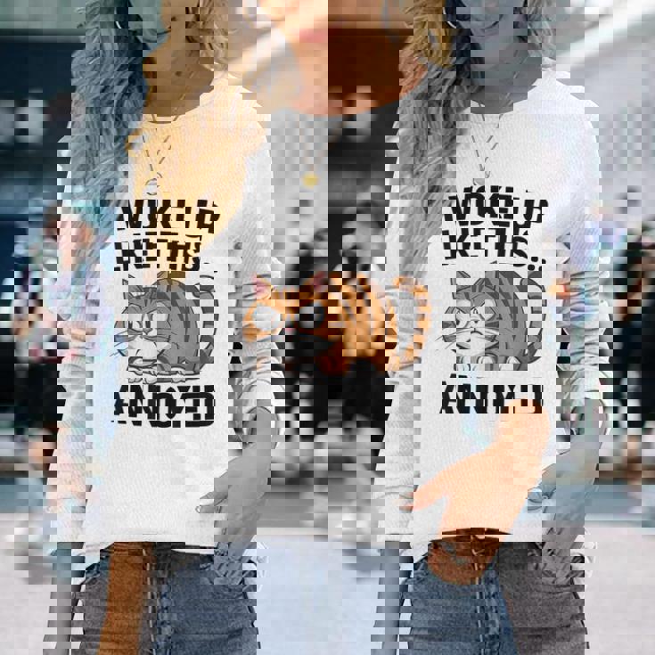 皮肉な猫好き 面白い 内向的 反社会的 不機嫌そうなキティ 長袖Tシャツ 彼女への贈り物