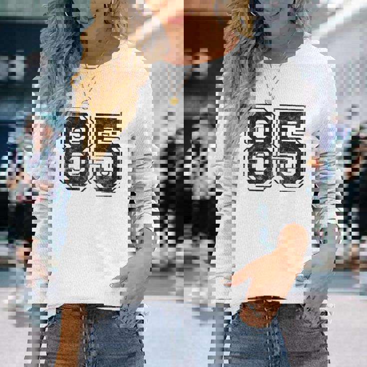 背中に85番 長袖Tシャツ 彼女への贈り物