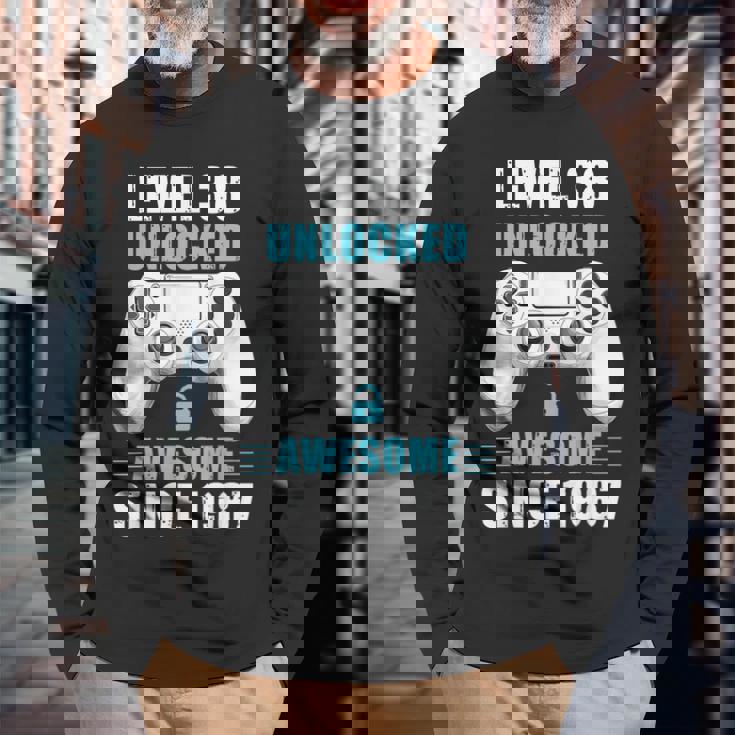 38歳の誕生日ビデオゲーマー レベル38 アンロック済み 1987年以来 長袖Tシャツ 高齢者への贈り物