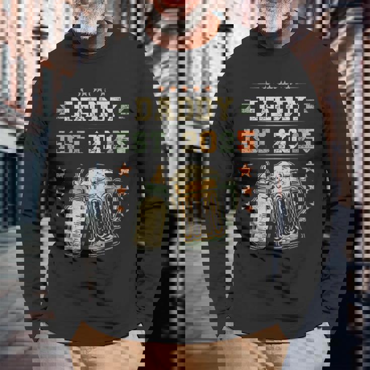 Daddy Est 2025 年のパパ 初めての父の日 新しい父親 若い父親 長袖Tシャツ 高齢者への贈り物