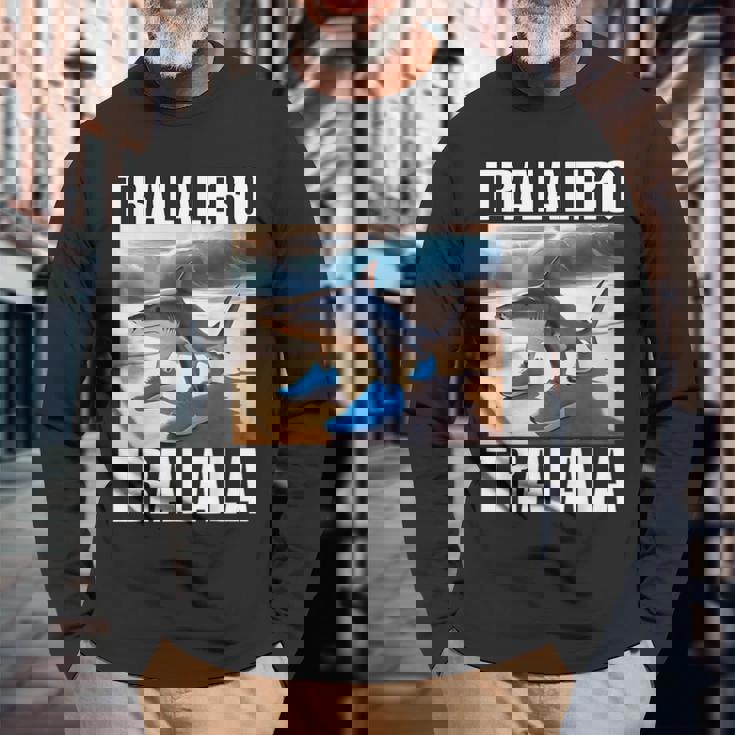 Tralalero Tralala イタリア Brainrot Gen Z 長袖Tシャツ 高齢者への贈り物