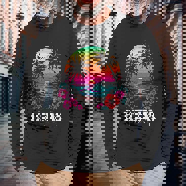 Haleiwa ハワイ ハワイアン ハイビスカス 花 サーファー お土産 長袖Tシャツ 高齢者への贈り物