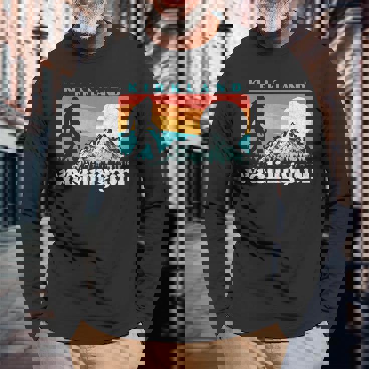 Kirkland Washington Retro 80S Bigfoot 長袖Tシャツ 高齢者への贈り物