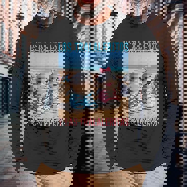 Los Traleritos Y Las Traleritas イタリアのブレインロットモンスター 長袖Tシャツ 高齢者への贈り物