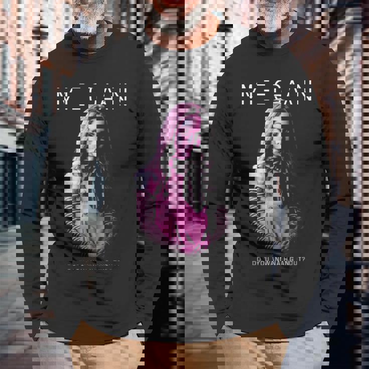 M3gan ハングアウトしたいですか 長袖Tシャツ 高齢者への贈り物