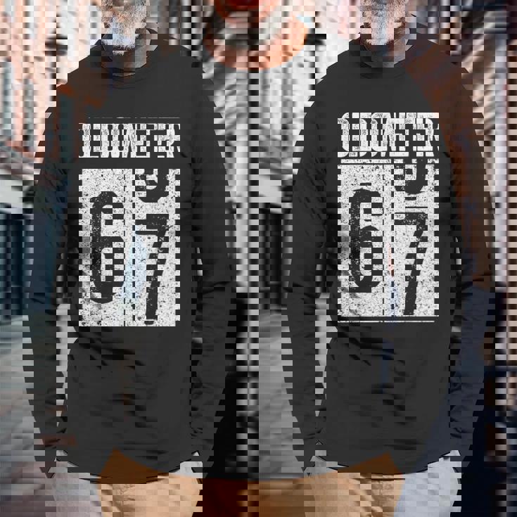 Oldometer 67 67歳の誕生日ギフトシャツ 長袖Tシャツ 高齢者への贈り物