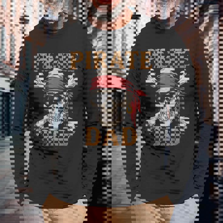 Pirate Dadkull クロスボーン 面白いお父さんギフト 父の日に 長袖Tシャツ 高齢者への贈り物