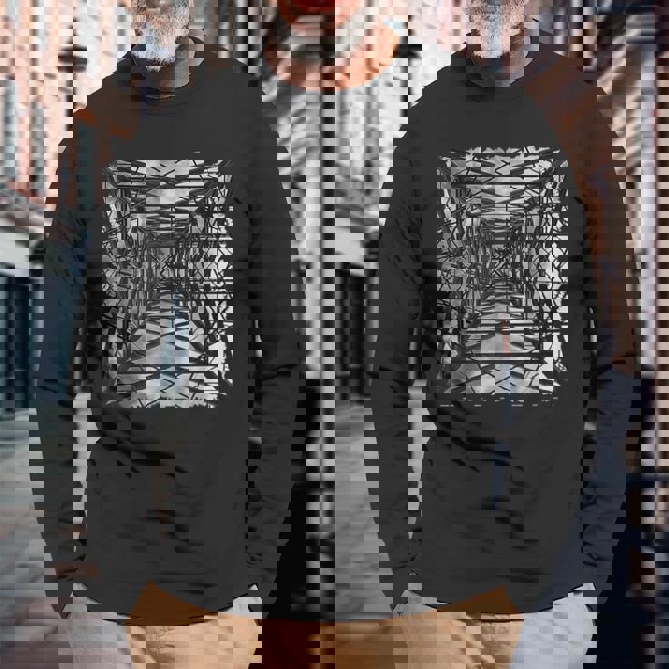 Pylon East London イングランド写真アートワーク アンティーク調 長袖Tシャツ 高齢者への贈り物