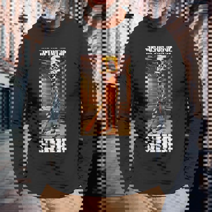 Tung Tung Tungahur Italian Brainrot Meme 長袖Tシャツ 高齢者への贈り物