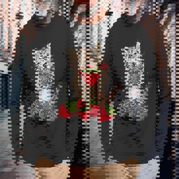 いちご 猫 いちご フルーツ ネコ アニマル プリント 図面 長袖Tシャツ 高齢者への贈り物