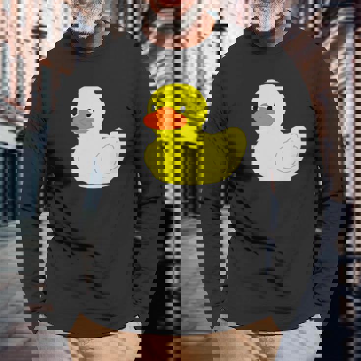 かわいいラバーダックイエローグラフィックかわいいラバーダック 長袖Tシャツ 高齢者への贈り物