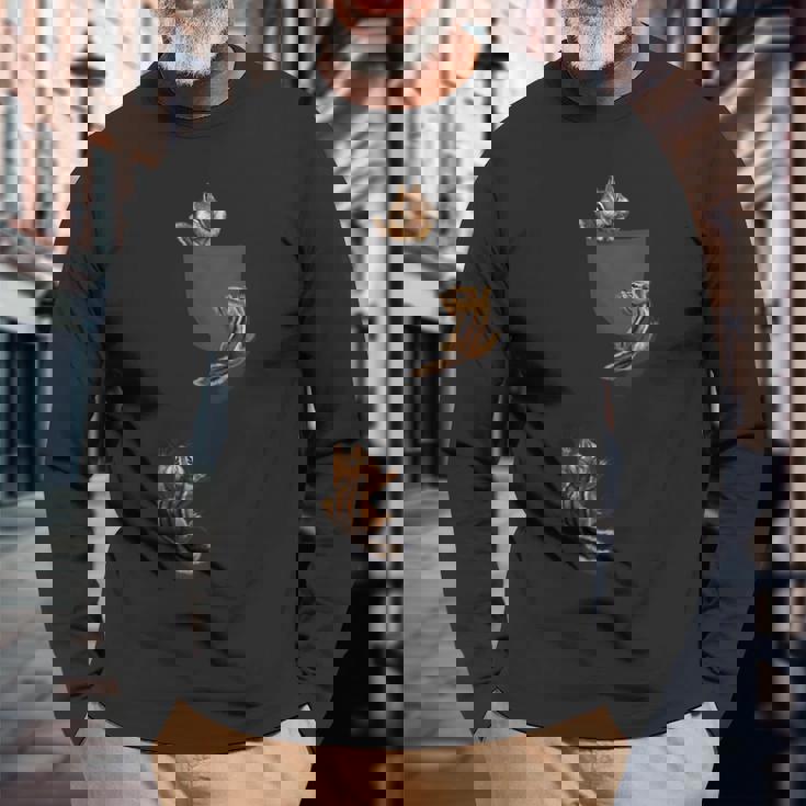 かわいいリス遊び、ポケットに登る、シマリス 長袖Tシャツ 高齢者への贈り物