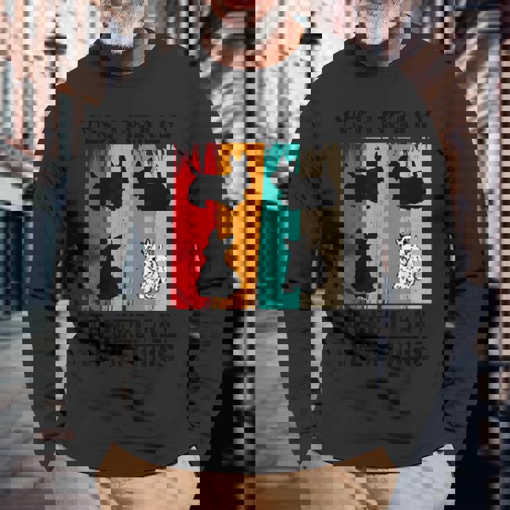 はい、これらすべての犬が本当に必要です スコッティ スコティッシュ テリア 長袖Tシャツ 高齢者への贈り物