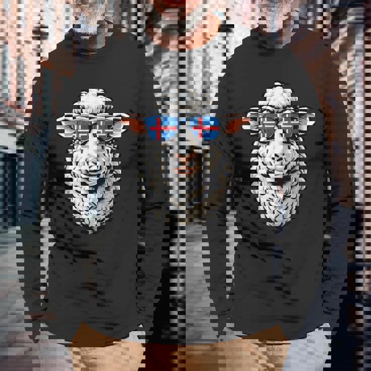 アイスランド土産 アイスランド製品 ハイキング おもしろ羊 長袖Tシャツ 高齢者への贈り物