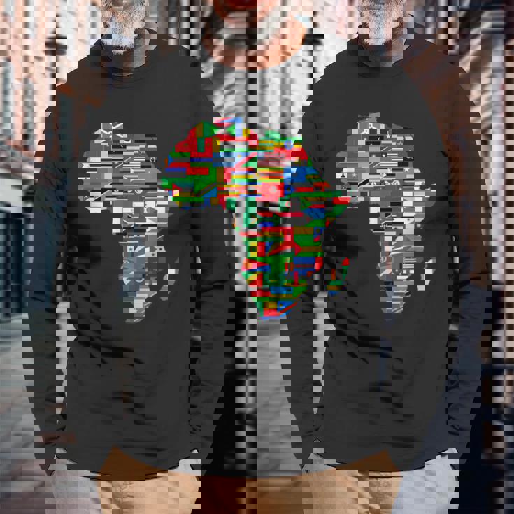 アフリカの地図-アフリカの国の旗の贈り物が付いているアフリカの地図 長袖Tシャツ 高齢者への贈り物