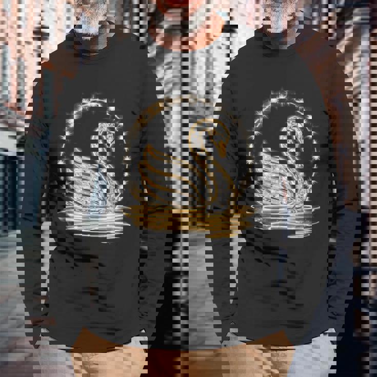 アート プリント モチーフとしての美しい白鳥、ギフトのアイデア 長袖Tシャツ 高齢者への贈り物