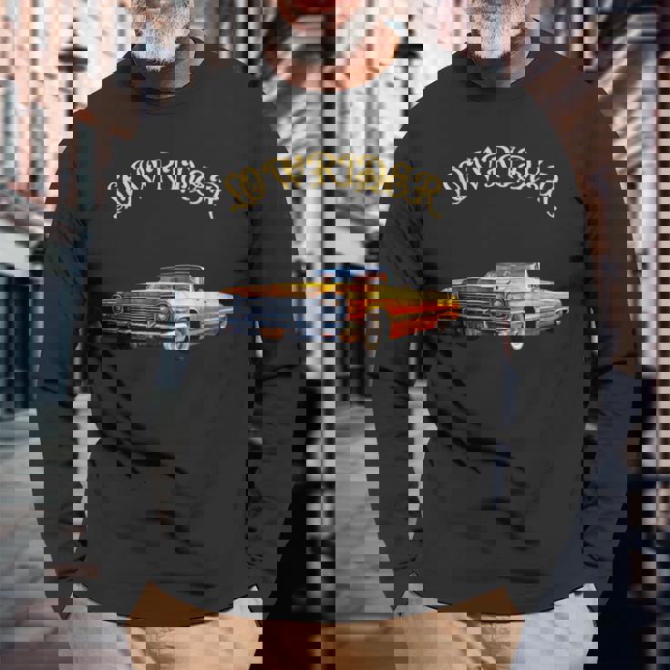 イエロー ローライダー キャデラック 長袖Tシャツ 高齢者への贈り物