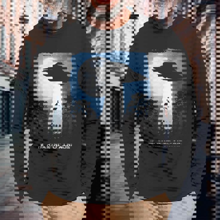 エイリアン アブダクション 牛 Ufo We Are Not Alone ギフト 長袖Tシャツ 高齢者への贈り物