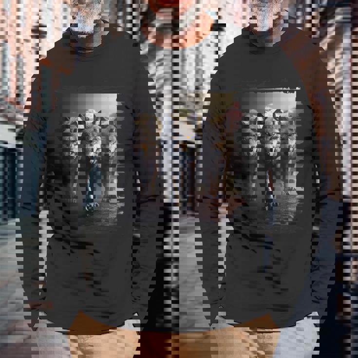 オオカミの部族 野生動物 ウルフ マウンテン 長袖Tシャツ 高齢者への贈り物