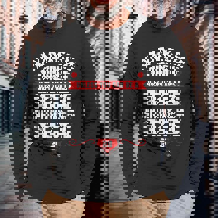 カート・スズキ Always Be Yourself Gameday 長袖Tシャツ 高齢者への贈り物