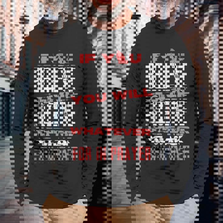 キリスト教信仰のモチベーションを高めると信じるなら 長袖Tシャツ 高齢者への贈り物