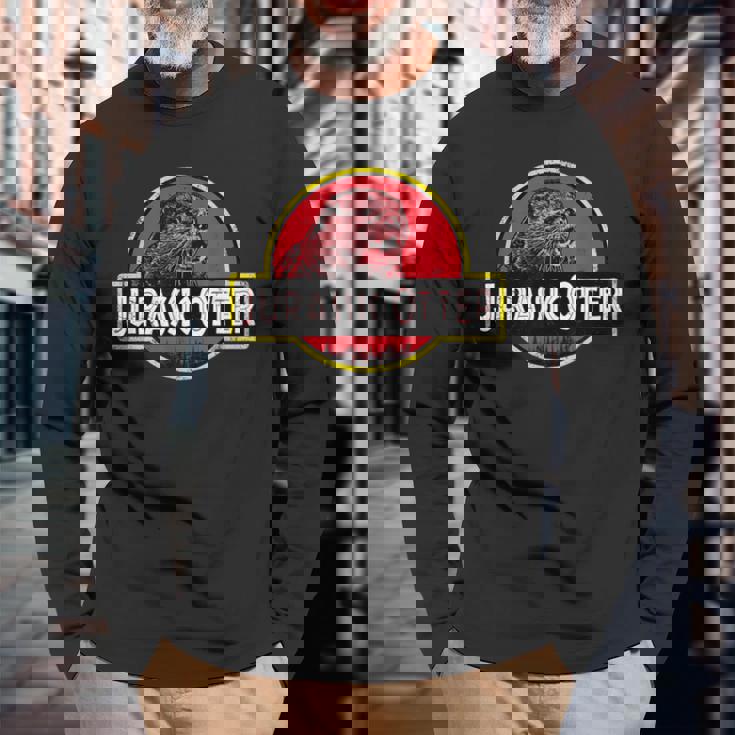 クリスマス用のかわいくて楽しいカワウソ。 長袖Tシャツ 高齢者への贈り物