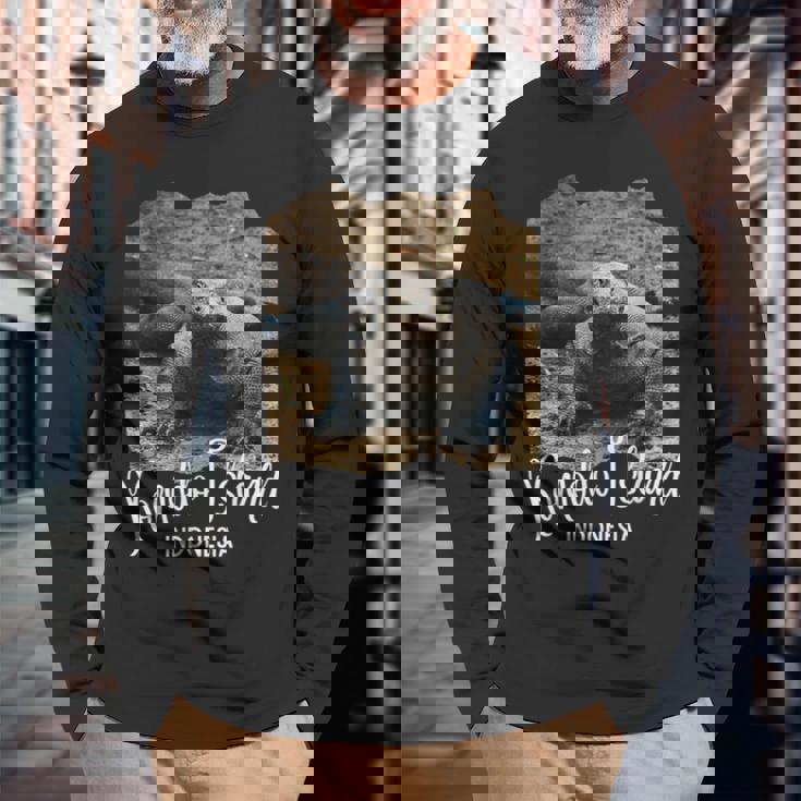 コモド島 インドネシア レトロポスターコモドドラゴン 長袖Tシャツ 高齢者への贈り物