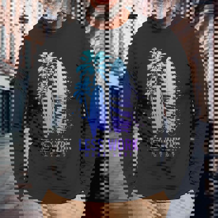 サーフィン ヴィンテージ サーフボード ヤシの木 ビーチ 面白い サーファー 長袖Tシャツ 高齢者への贈り物