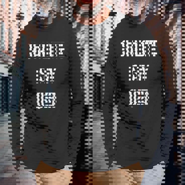 シャーロット・イズ・マイ・クイーン 長袖Tシャツ 高齢者への贈り物