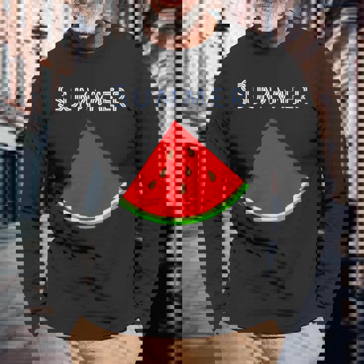 スイカ 1ピース・夏【 サマータイム 】リゾート・夏 大好き／面白 イラスト 長袖Tシャツ 高齢者への贈り物