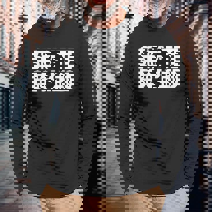 スケートボーダーへのギフト スケートボード シルエット 長袖Tシャツ 高齢者への贈り物