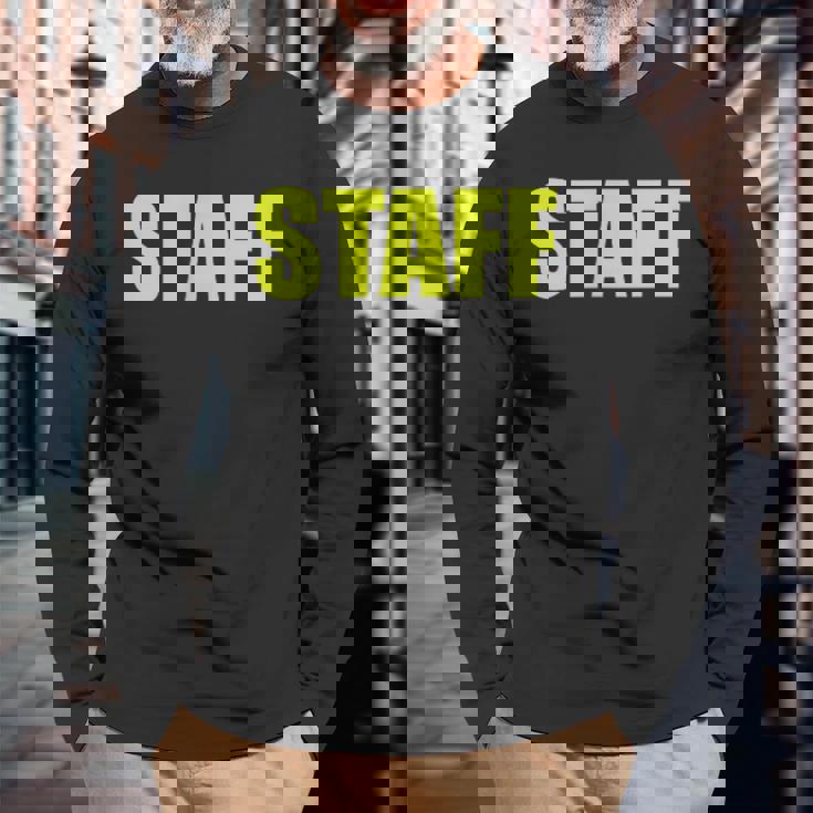 スタッフ社員 イベントスタッフ表裏 黄文字 長袖Tシャツ 高齢者への贈り物