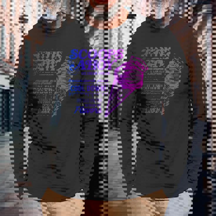 ストレンジャー・シングス ヴィンテージ スクープ アホイ アイスクリーム クールダウン ミーム 長袖Tシャツ 高齢者への贈り物