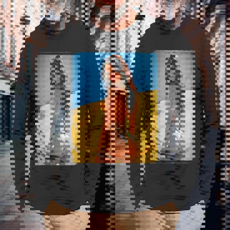 セクシーガールグラフィックtシャツ 「モダンピンナップガール&ウクライナ国旗」 長袖Tシャツ 高齢者への贈り物